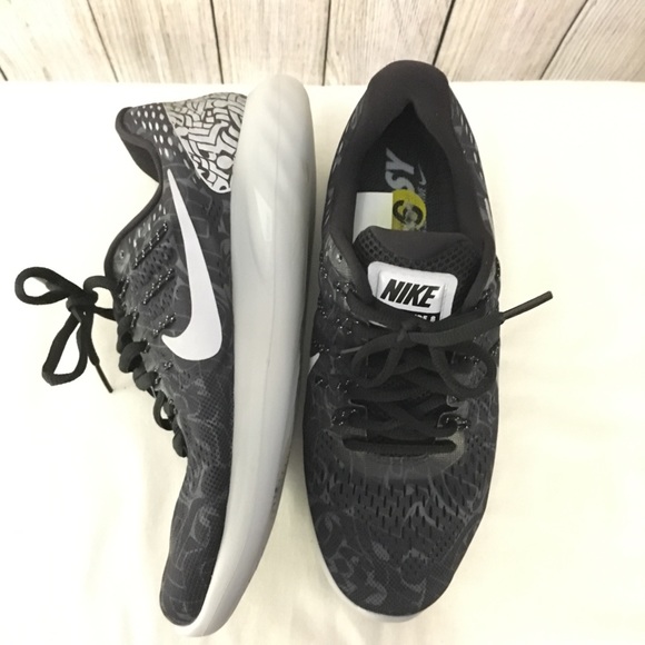 Nike Running Shoes - Picture 4 of 6